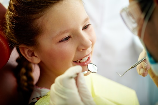 Preparing Children For Their First Dental Exam: How A Kid Friendly Dentist Can Help