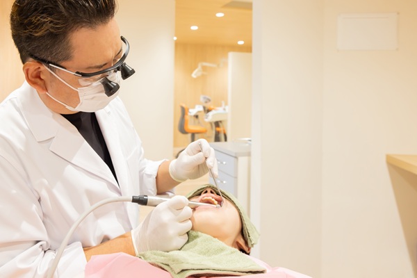 When Would My Dentist Recommend Periodontics?